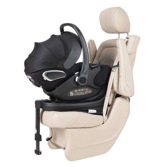 Автокрісло+база CARRELLO Vega CRL-14101/3AY Absolute Black i-Size Автокрісло+база CARRELLO Vega CRL-14101/3AY Absolute Black i-Size
