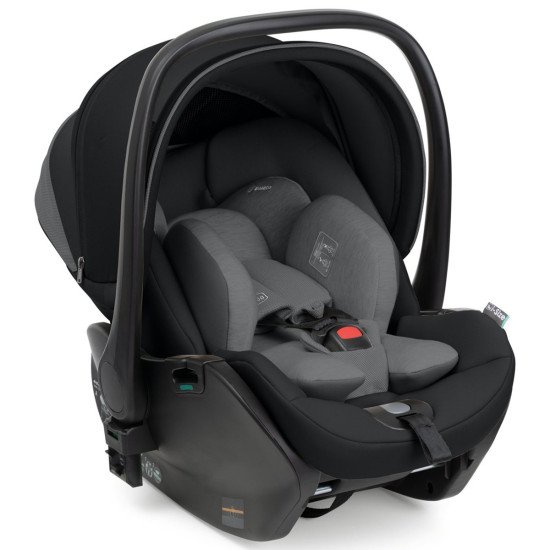 Автокресло Chicco First-Seat Recline i-Size (45) Автокресло Chicco First-Seat Recline i-Size (45)