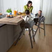 Стільчик для годування 3 в 1 Chicco Crescendo Up бежевий Стільчик для годування 3 в 1 Chicco Crescendo Up бежевий