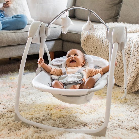 Крісло-гойдалка Ingenuity Comfort 2 Go – Cuddle Lamb