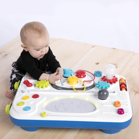 Ігровий центр Baby Einstein "Curiosity Table" Ігровий центр Baby Einstein "Curiosity Table"