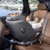 Автокресло Graco Turn2Me DLX i-Size Midnight Автокресло Graco Turn2Me DLX i-Size Midnight