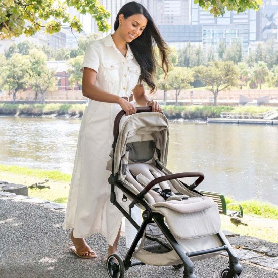 Коляска прогулочная Britax-Romer Flylite Teak Коляска прогулочная Britax-Romer Flylite Teak